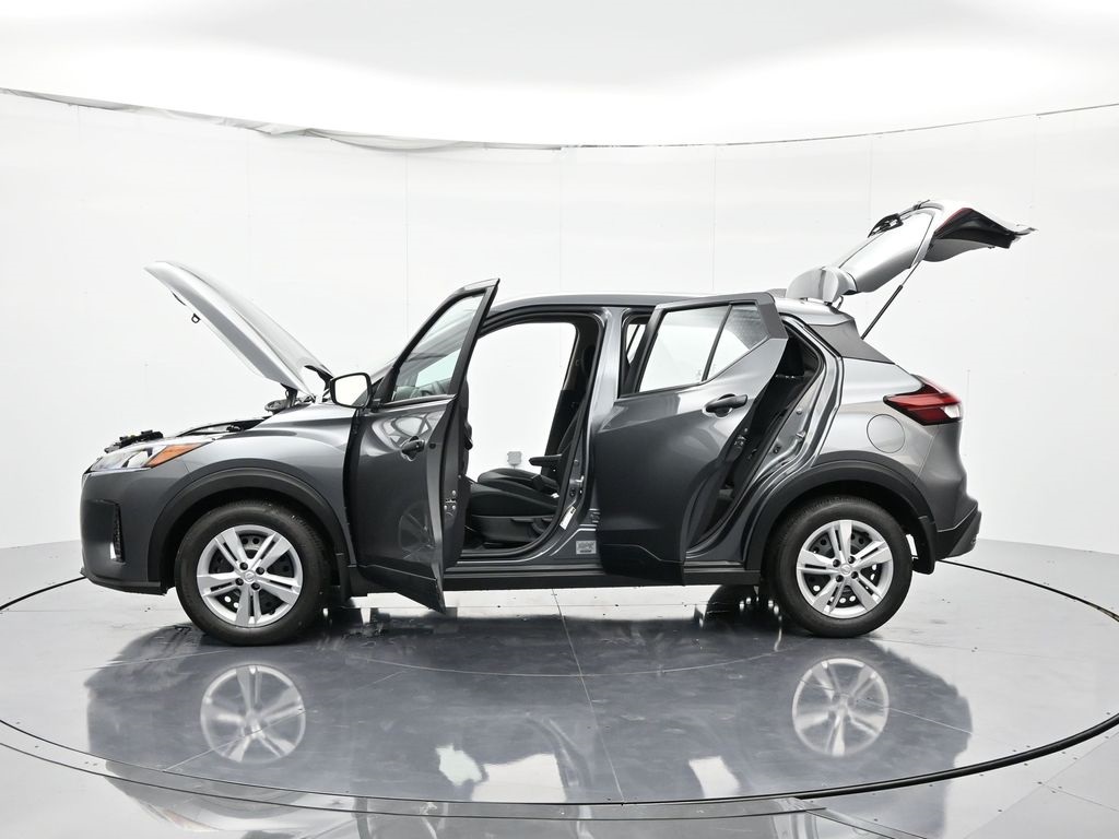 2025 Nissan Kicks Play S Image 21 of 41