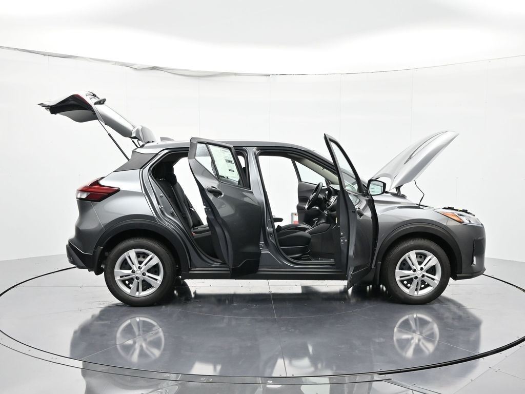 2025 Nissan Kicks Play S Image 10 of 41