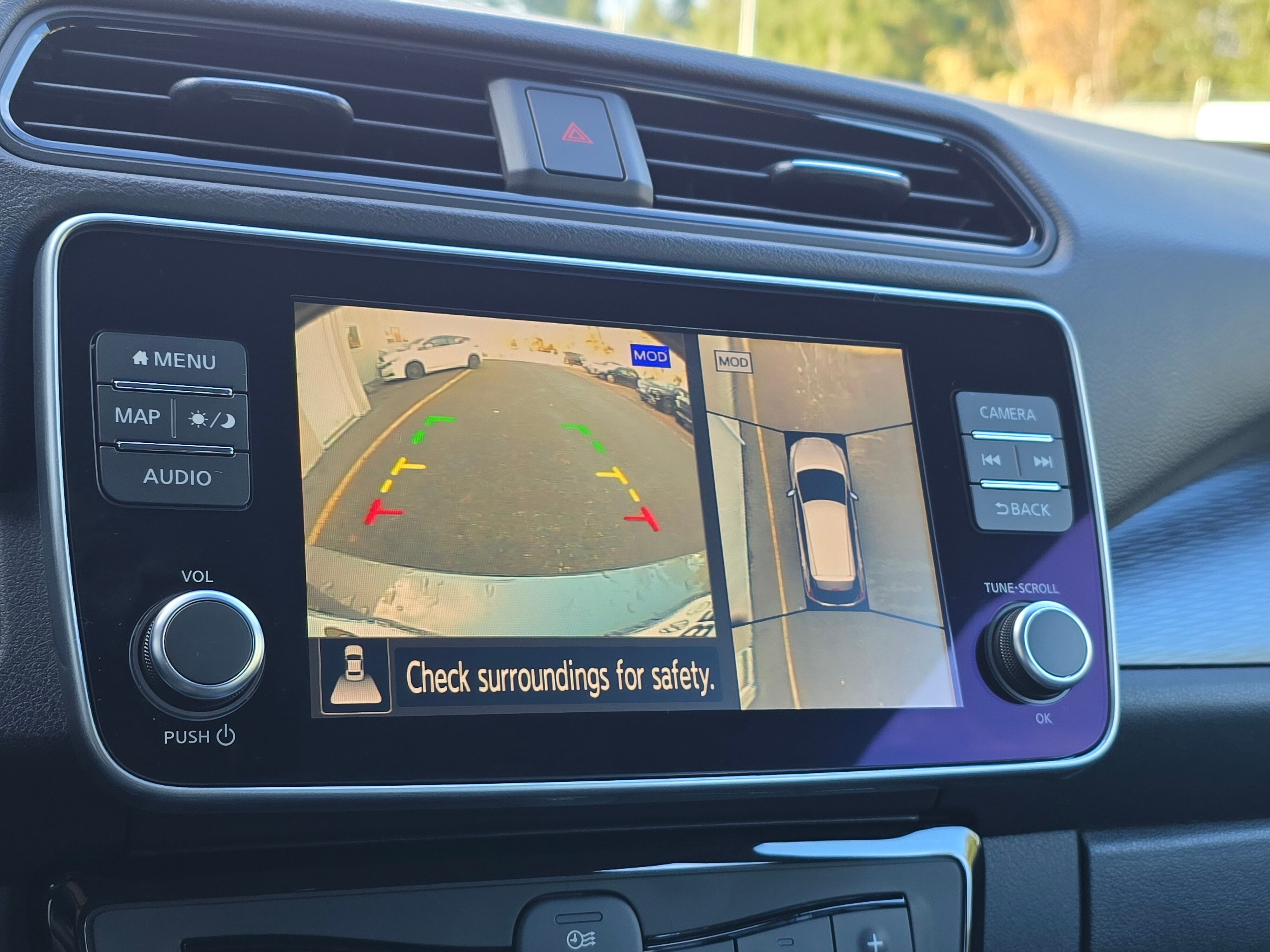 Vehicle image 16 of 23