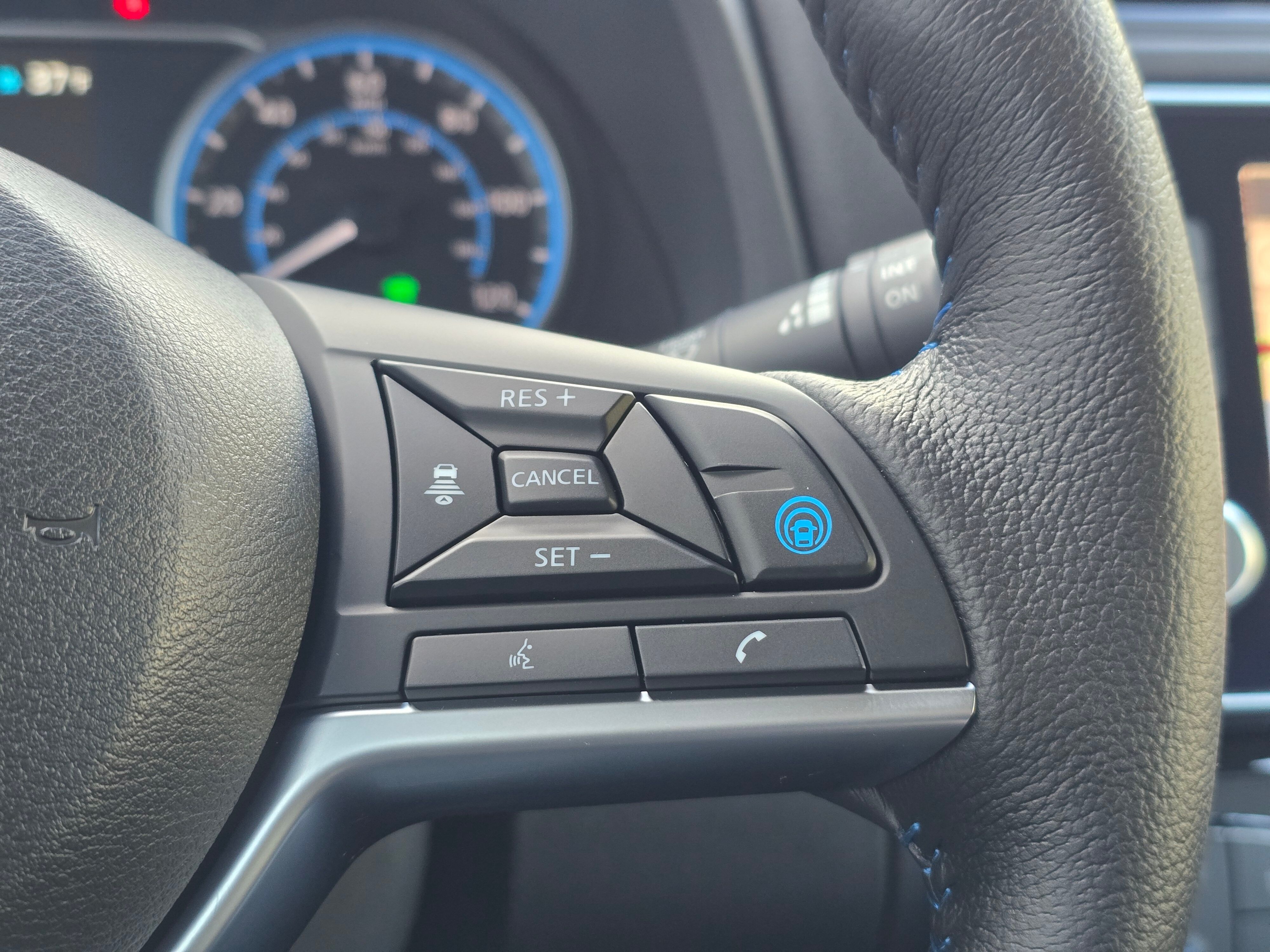 Vehicle image 20 of 23