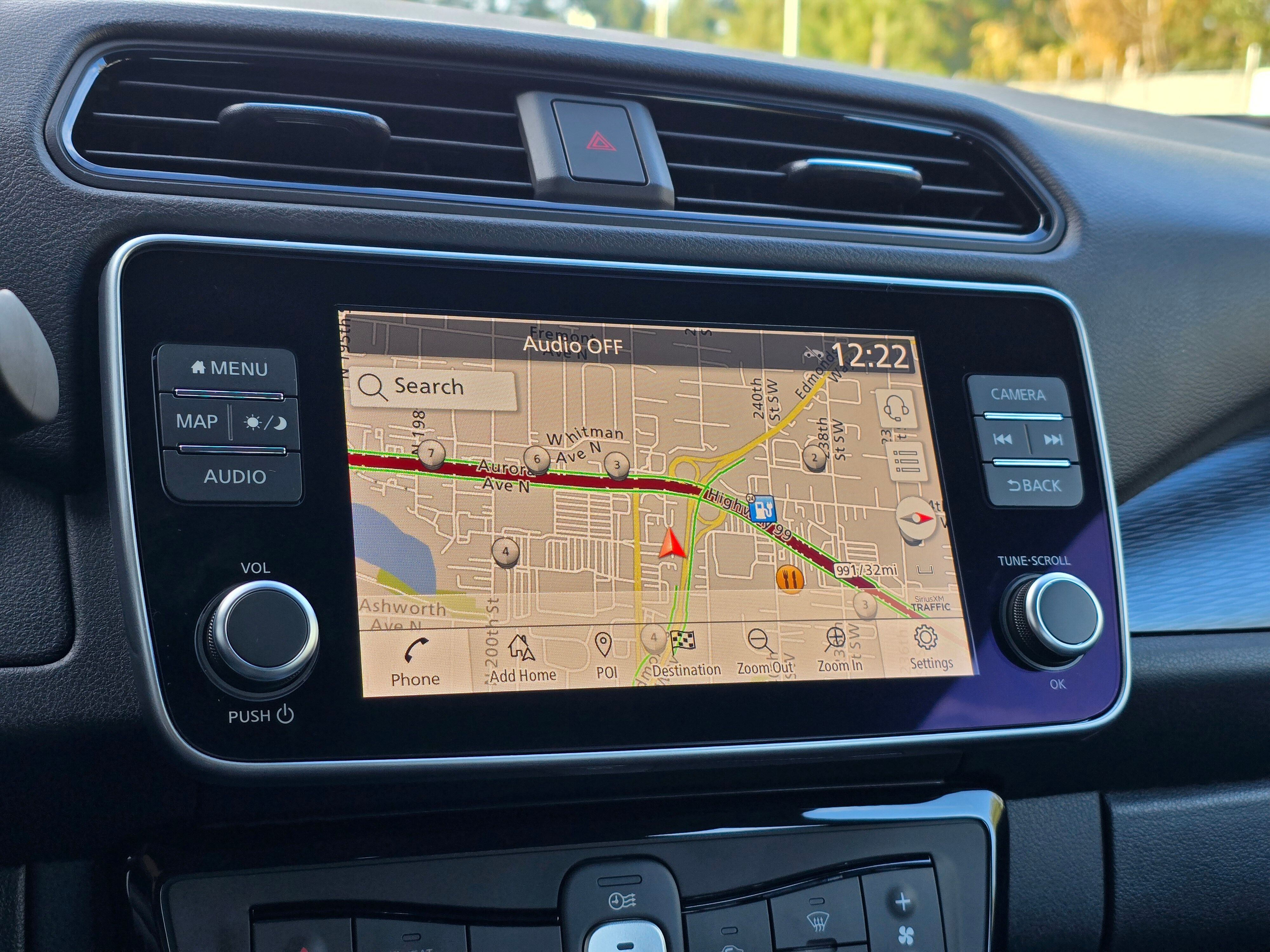Vehicle image 17 of 23