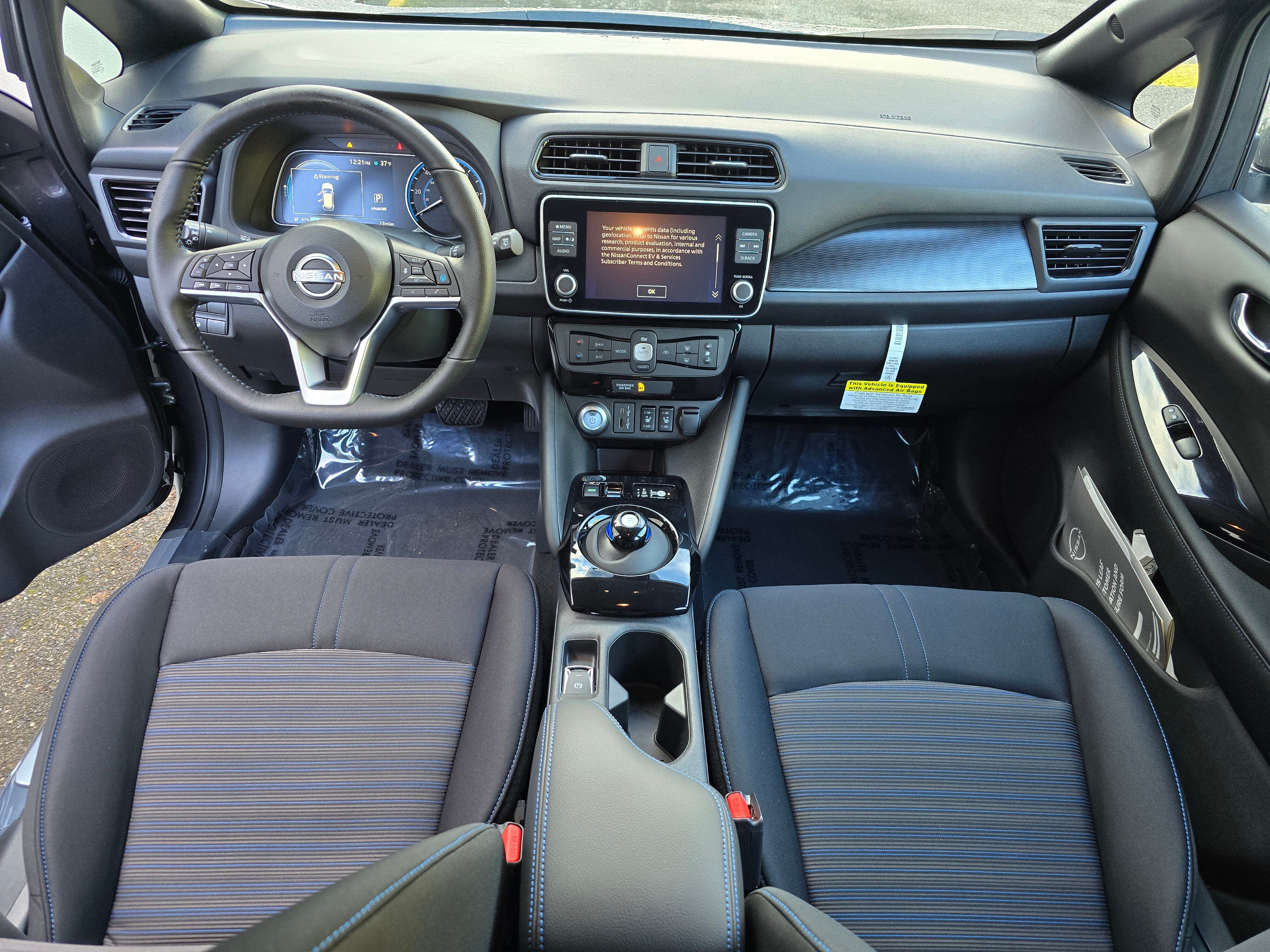 Vehicle image 13 of 23