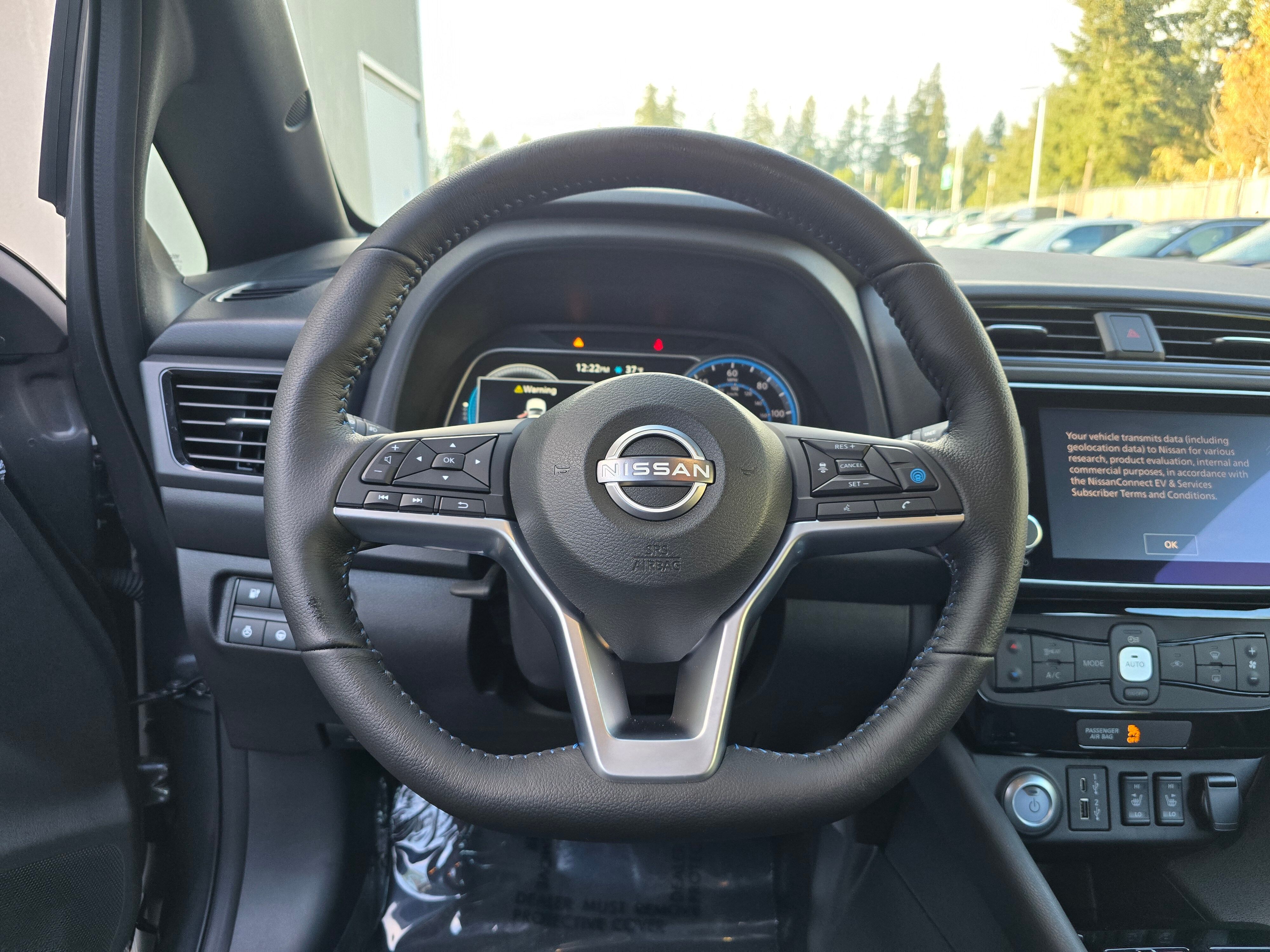 Vehicle image 14 of 23