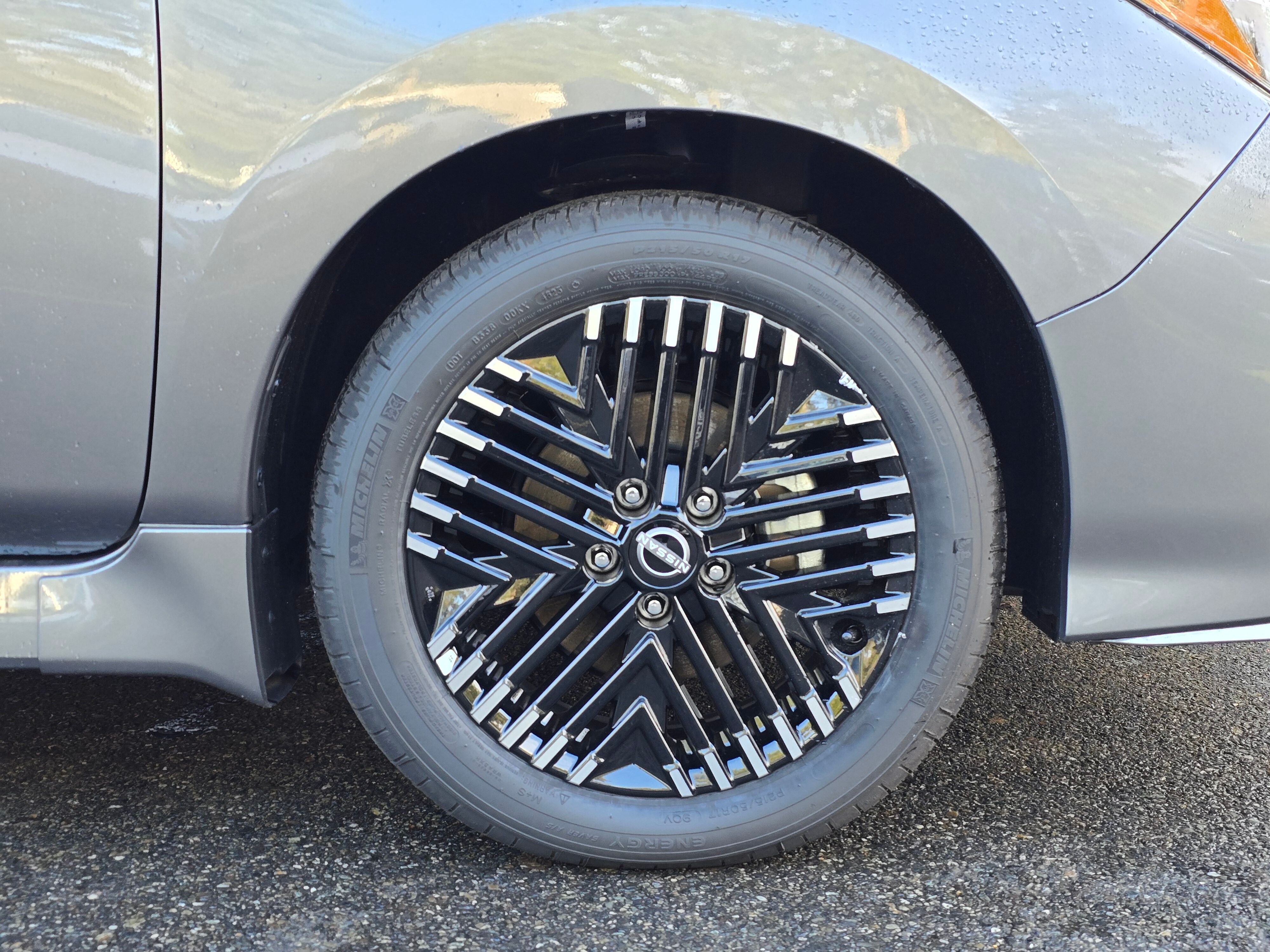 Vehicle image 8 of 23