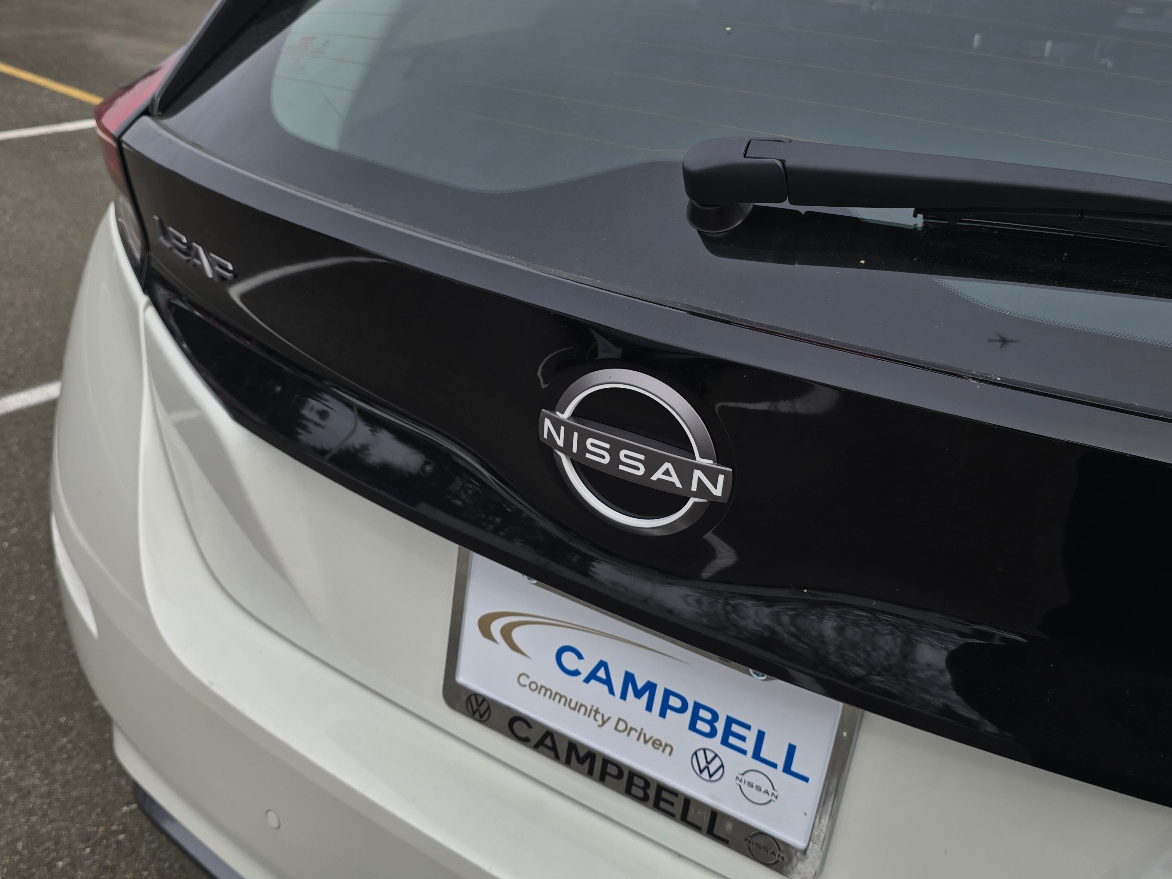 Vehicle image 16 of 31
