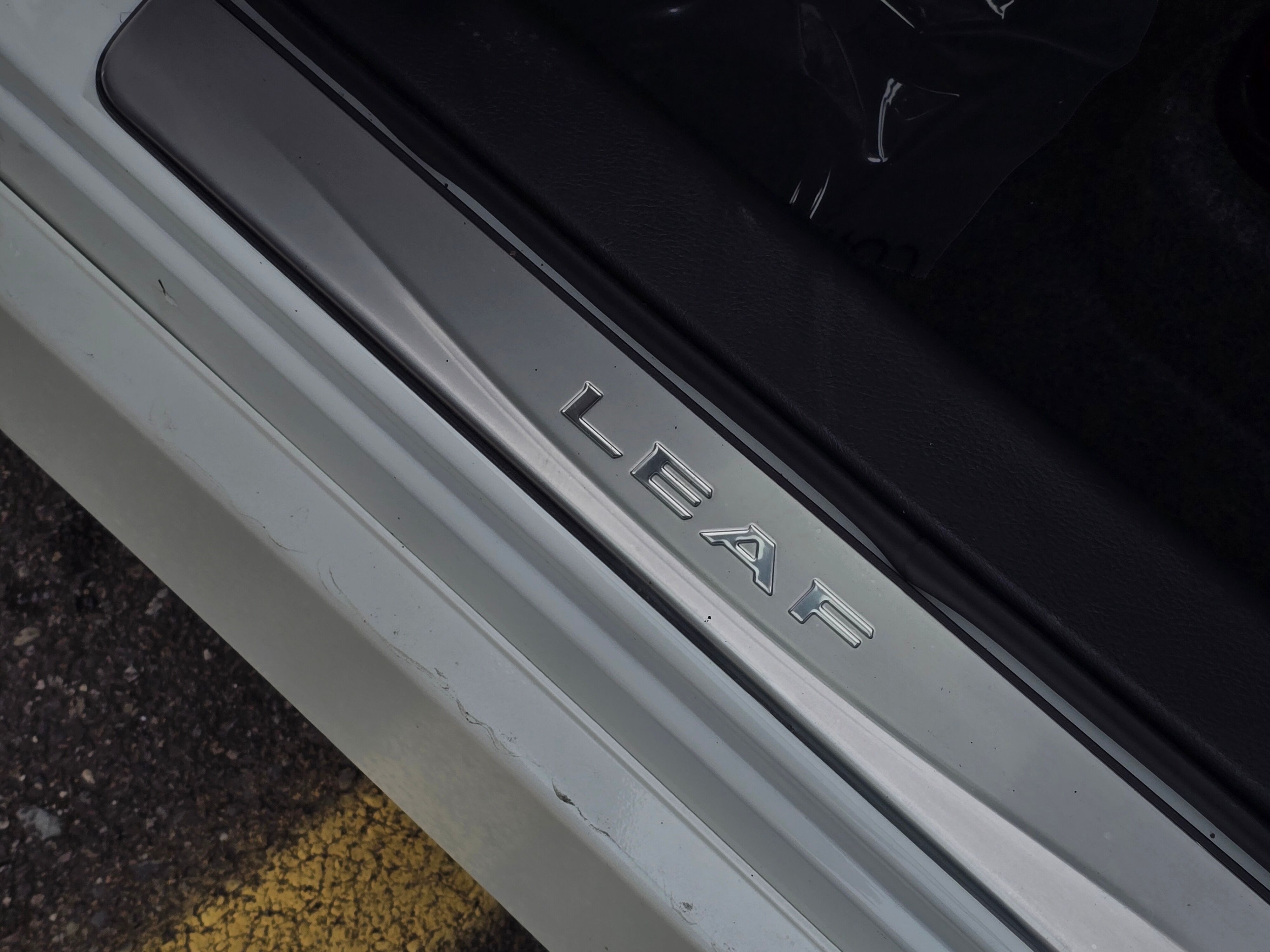 Vehicle image 23 of 31