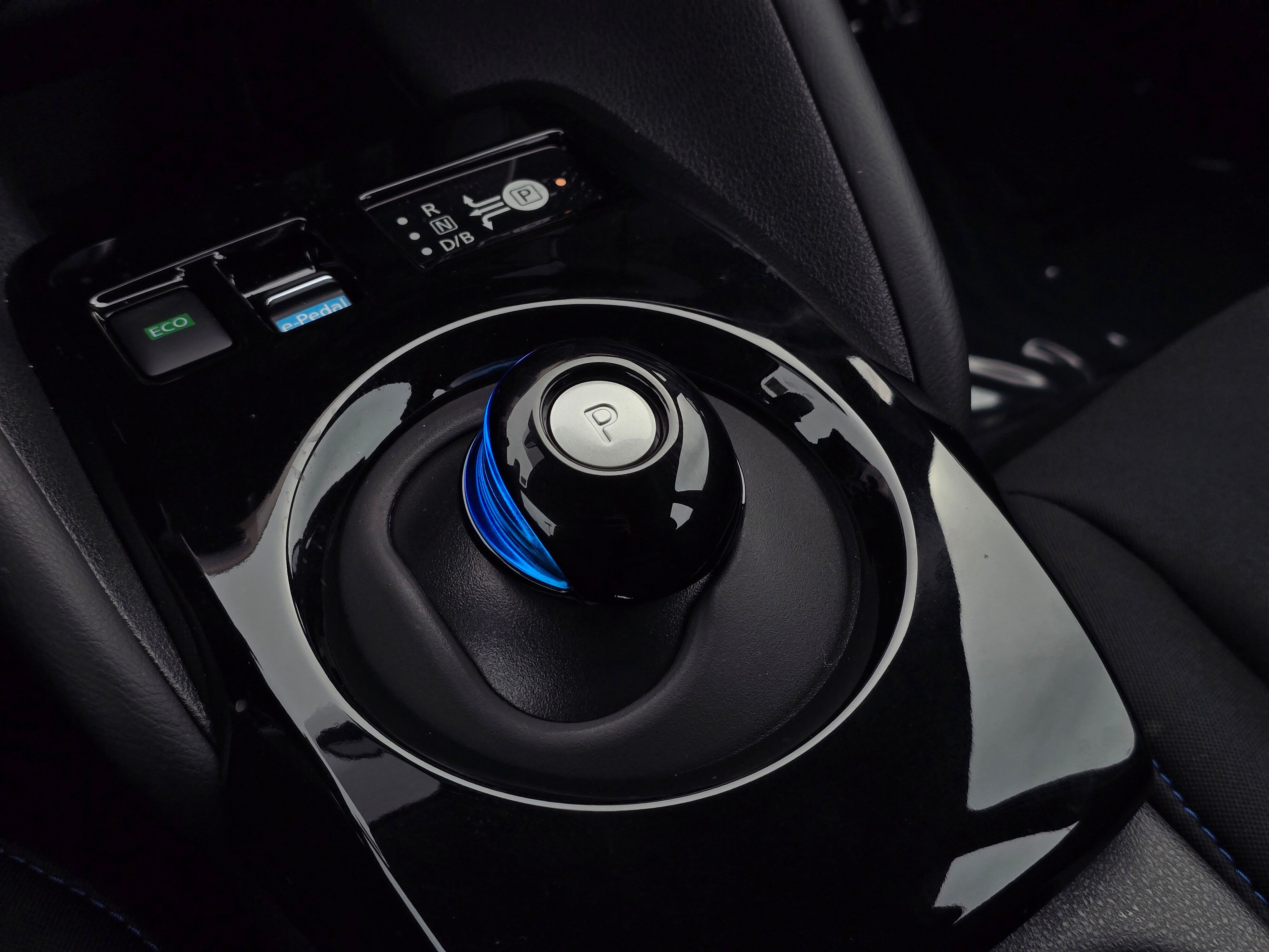 Vehicle image 27 of 31