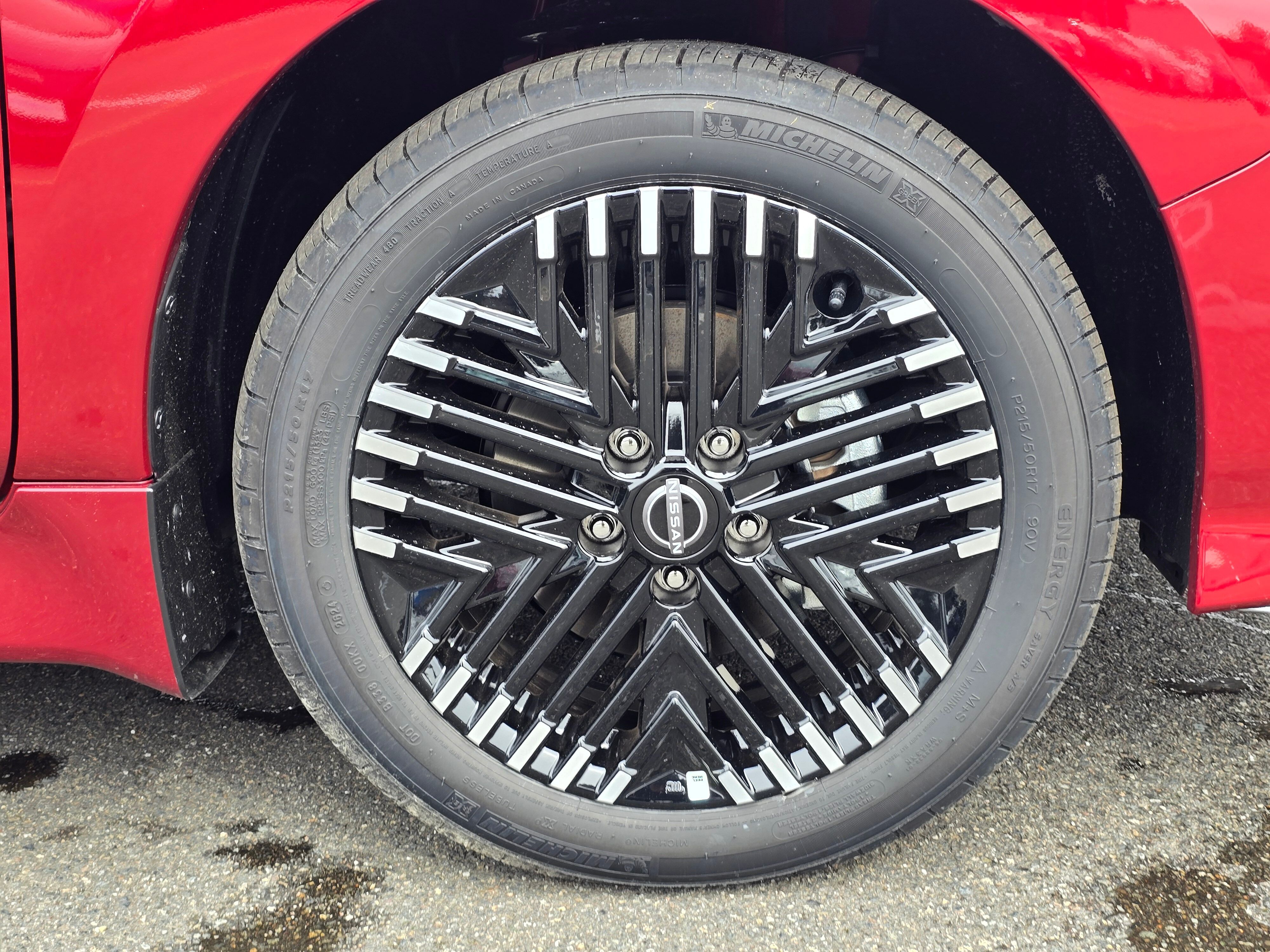 Vehicle image 9 of 31