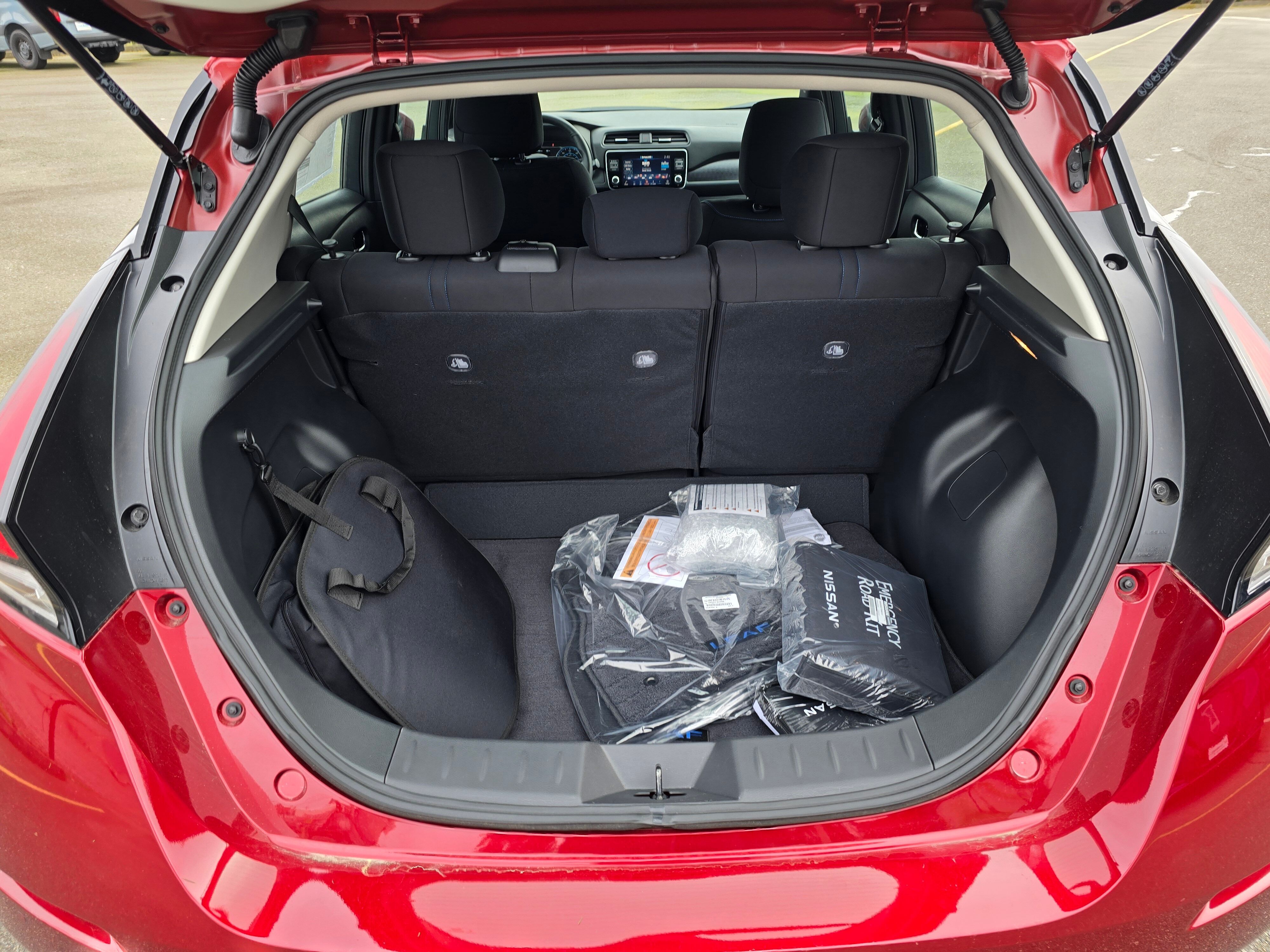 Vehicle image 18 of 31
