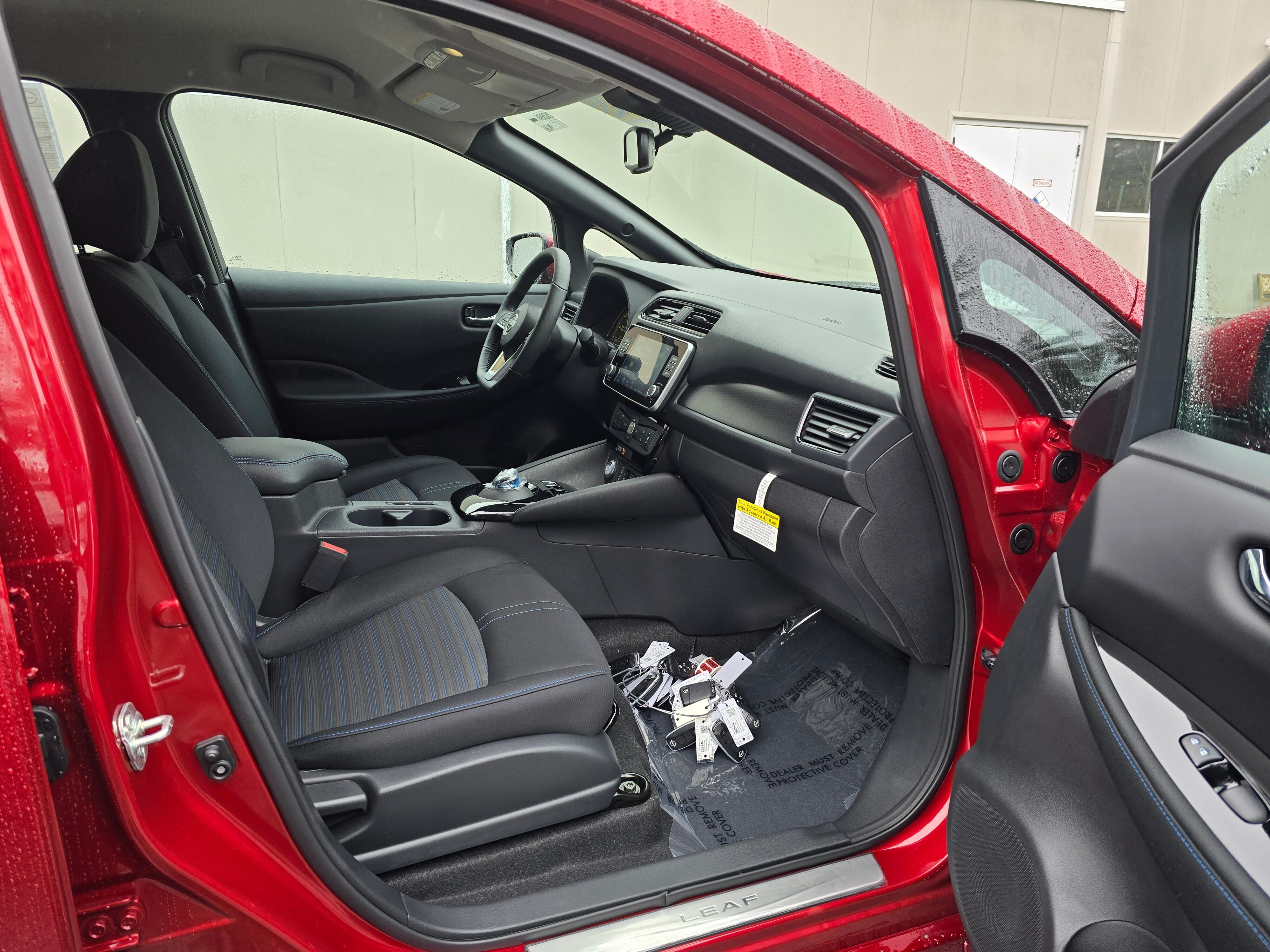 Vehicle image 11 of 30