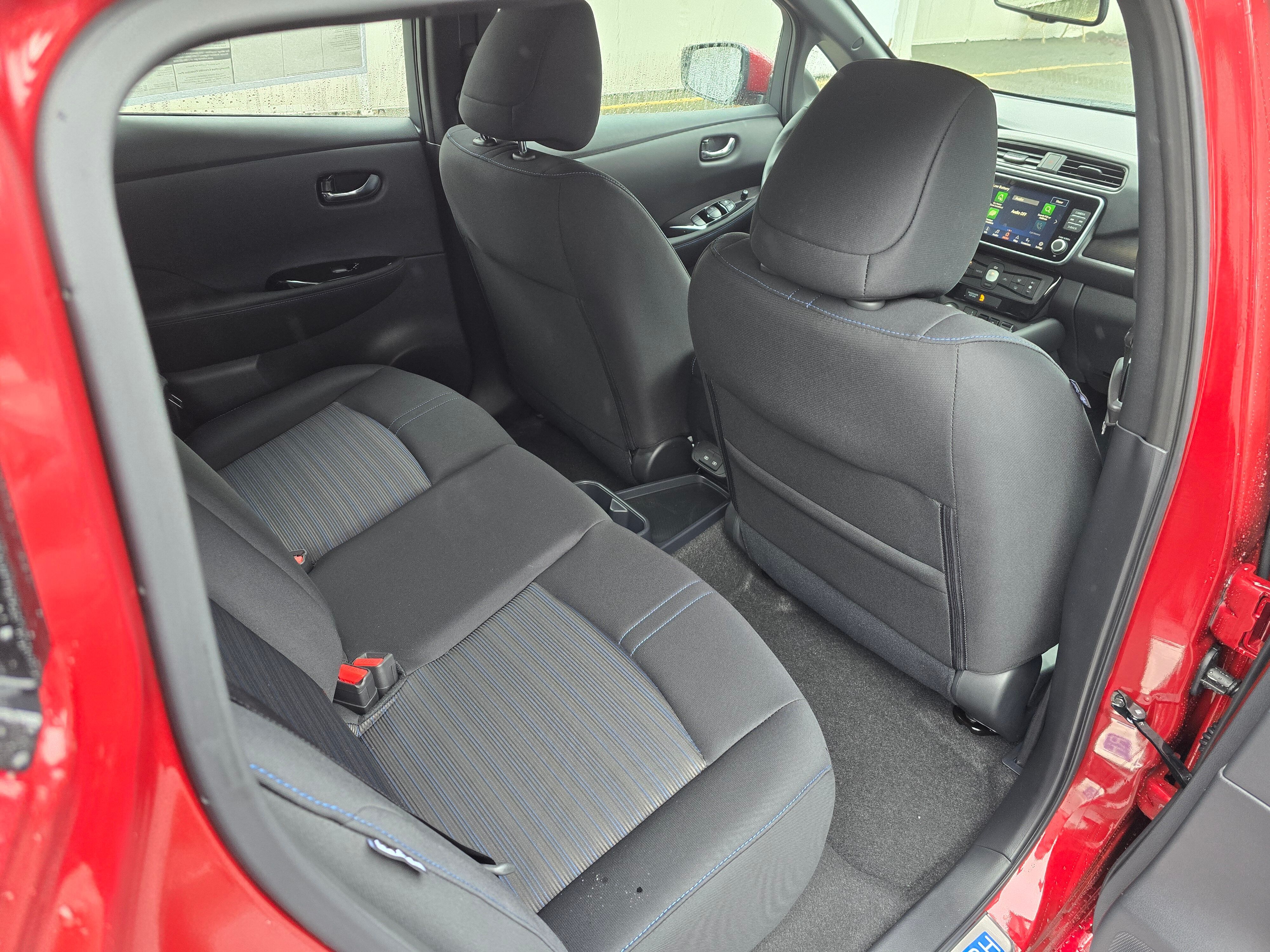 Vehicle image 15 of 30