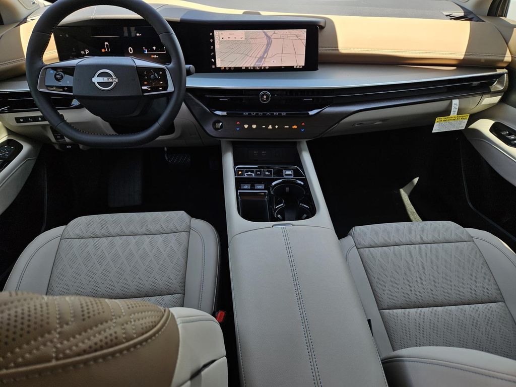 Vehicle image 8 of 24