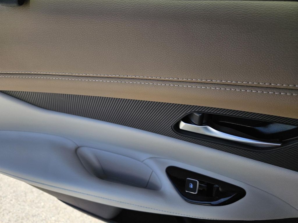 Vehicle image 15 of 24