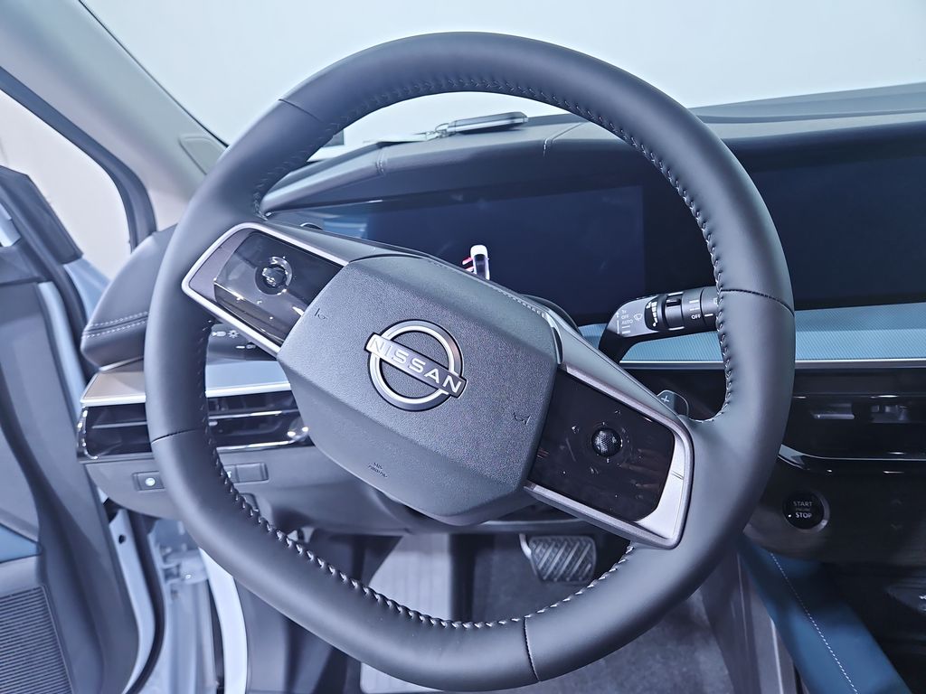 2025 Nissan Murano Platinum Image 16 of 29