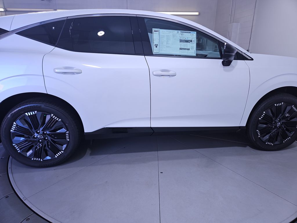 2025 Nissan Murano Platinum Image 4 of 29