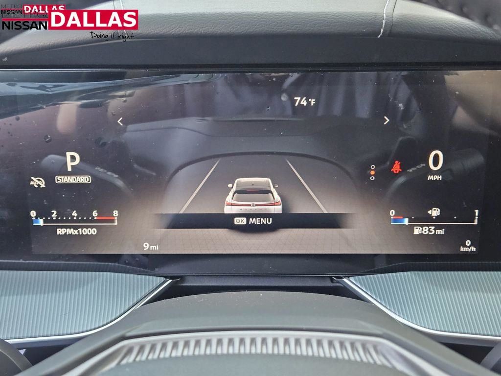 Vehicle image 17 of 28