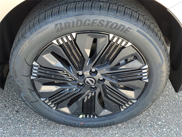 Vehicle image 5 of 35