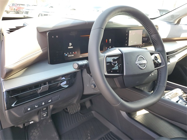 Vehicle image 9 of 35