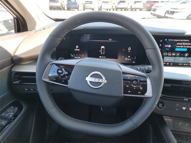 Vehicle image 26 of 35