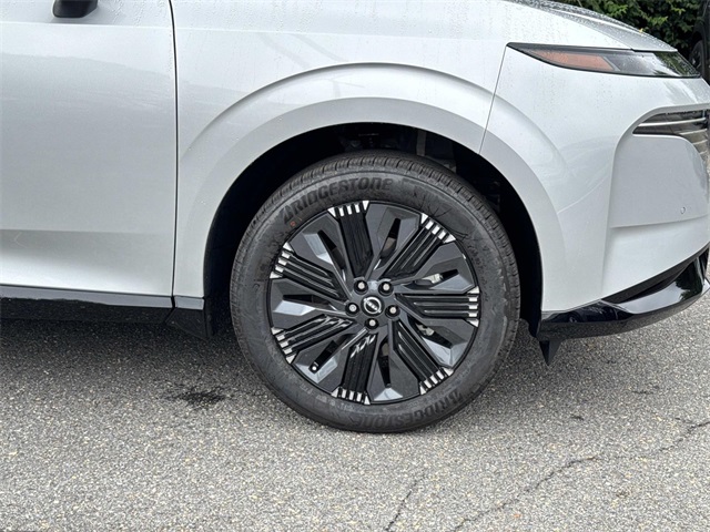 2025 Nissan Murano Platinum Image 7 of 18