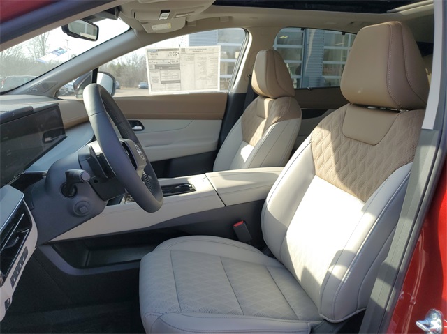 Vehicle image 6 of 33