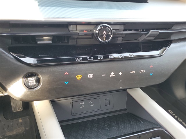 Vehicle image 20 of 33