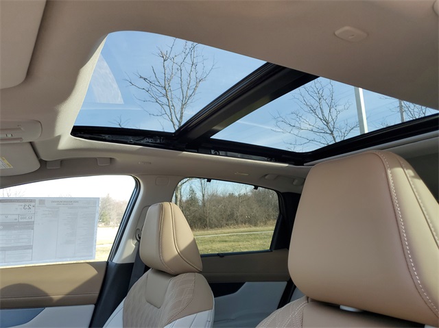 Vehicle image 8 of 33