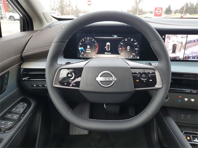 Vehicle image 25 of 34