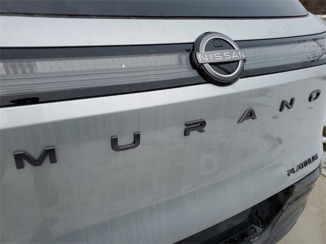 Vehicle image 26 of 34