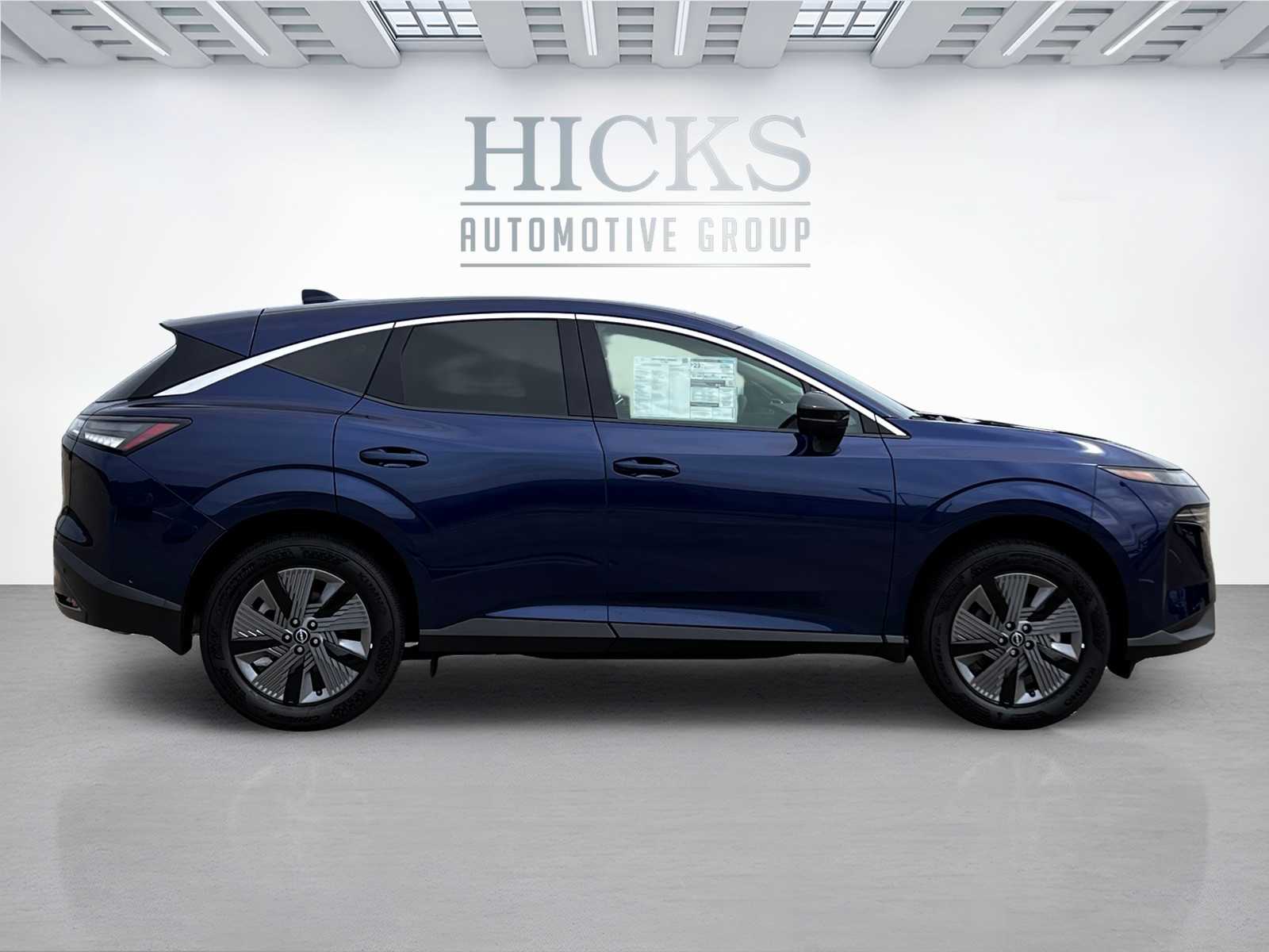 Vehicle image 4 of 22