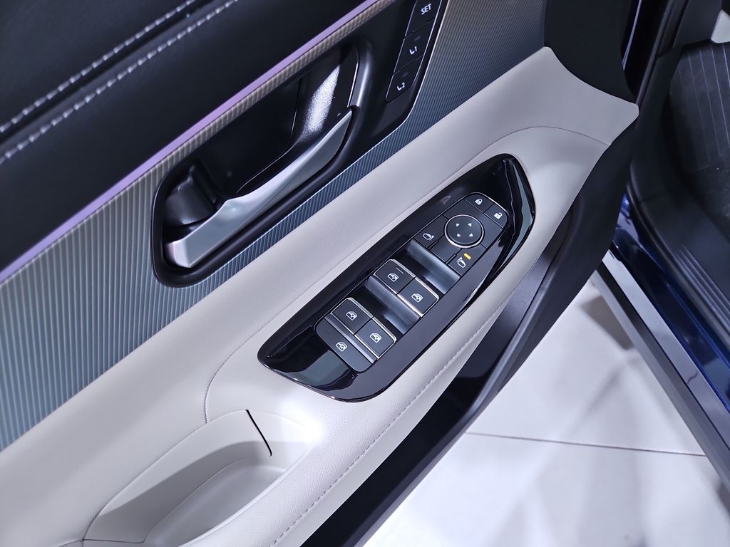 2025 Nissan Murano SL Image 29 of 31