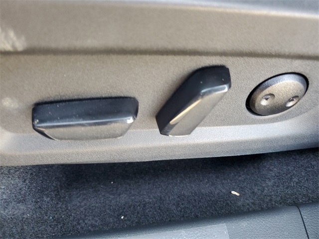 Vehicle image 34 of 34