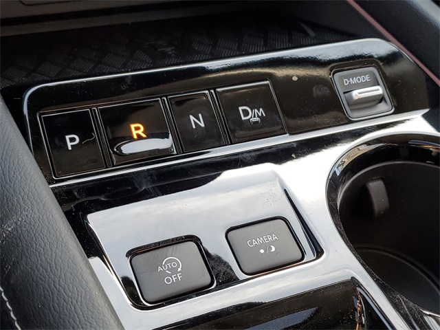 Vehicle image 20 of 34