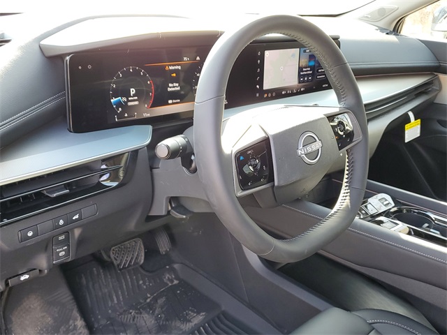 Vehicle image 12 of 34