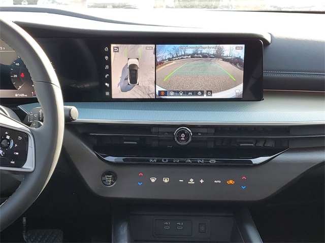 Vehicle image 18 of 34