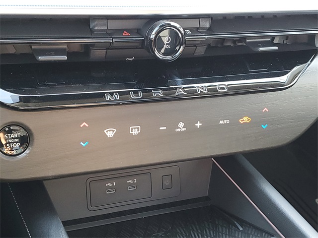 Vehicle image 26 of 34