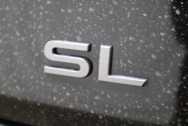 Vehicle image 7 of 38