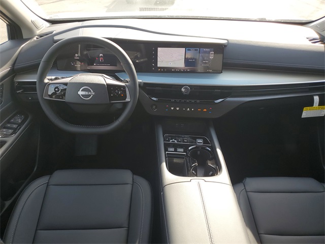 Vehicle image 11 of 34