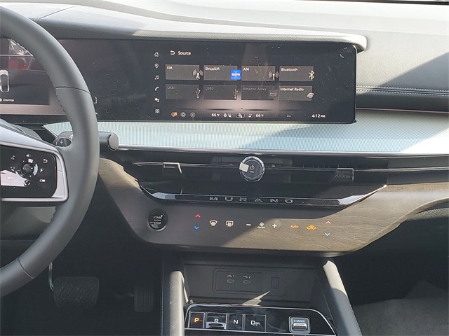Vehicle image 19 of 34