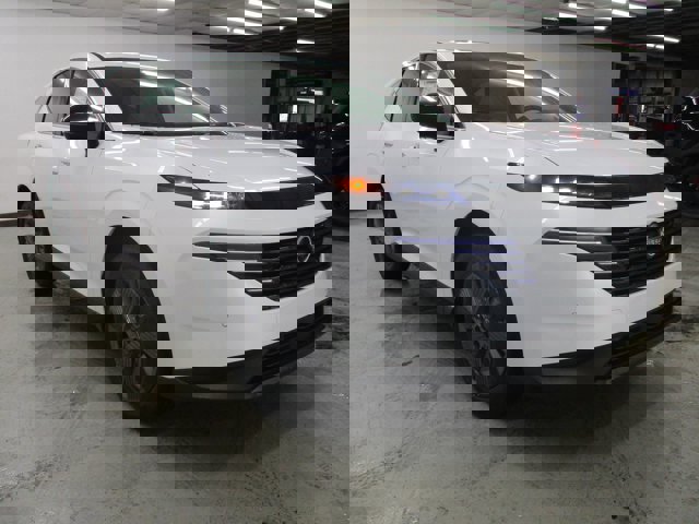 Vehicle image 3 of 34