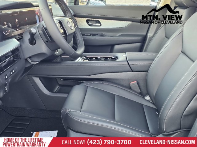 Vehicle image 10 of 19