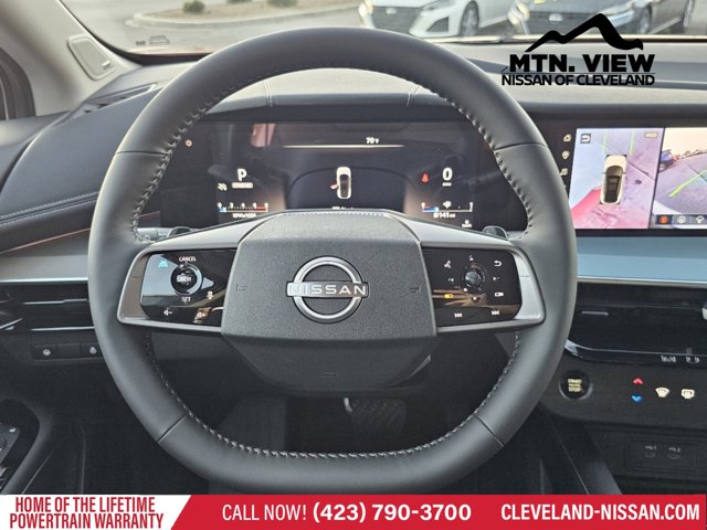 Vehicle image 12 of 19