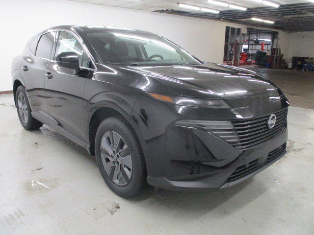 Vehicle image 3 of 33
