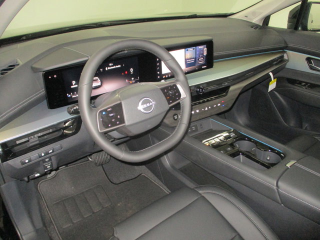 Vehicle image 18 of 33