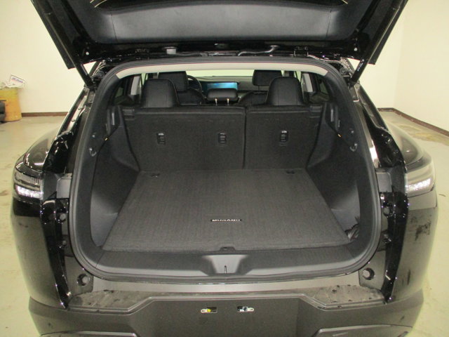 Vehicle image 10 of 33