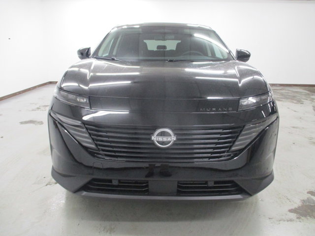 Vehicle image 2 of 33