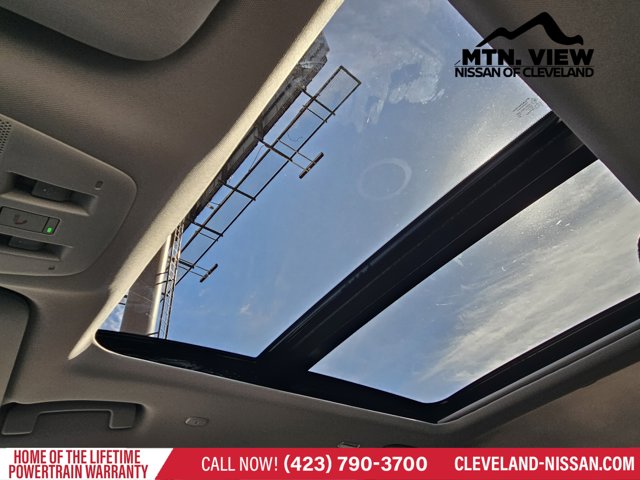 Vehicle image 19 of 19