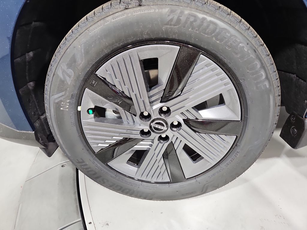 2025 Nissan Murano SL Image 9 of 31