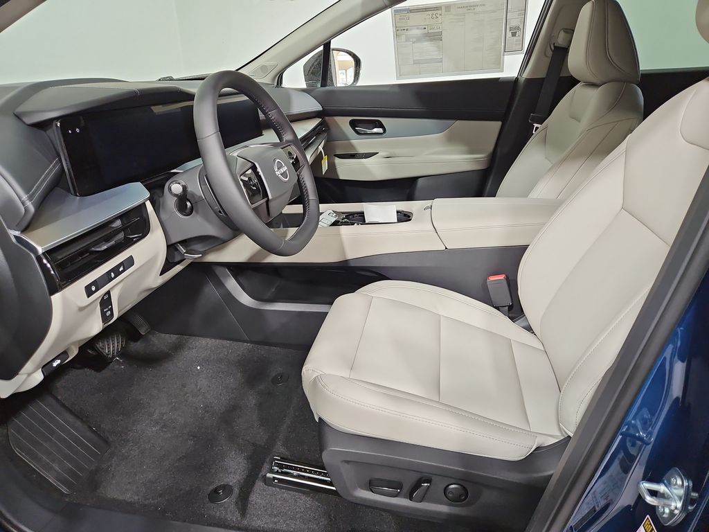 2025 Nissan Murano SL Image 14 of 31