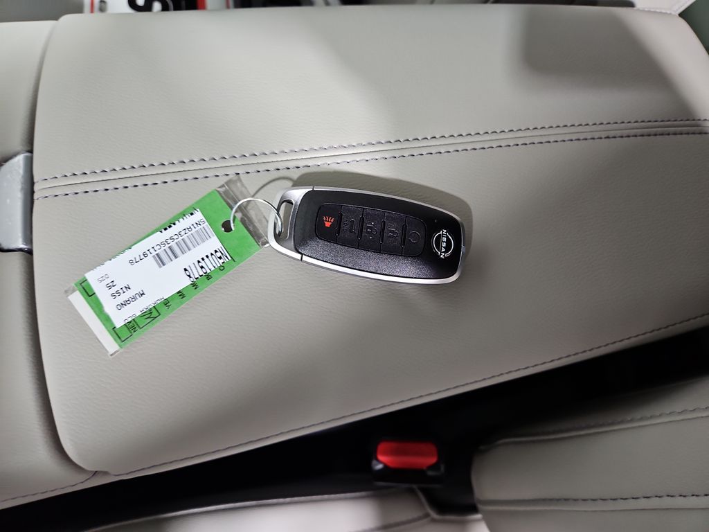 2025 Nissan Murano SL Image 25 of 31